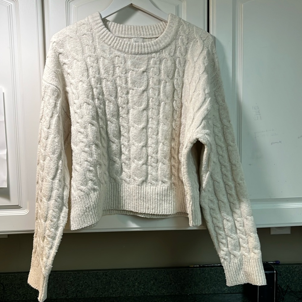 A New Day cable knit sweater
Size: L
Color: cream